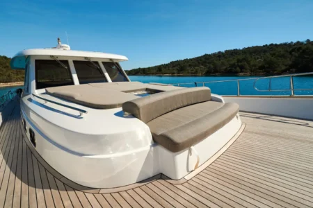 Charter Sasga Menoruquin 54 HT Signature - Navis Marine