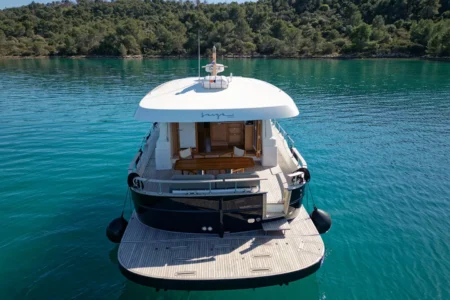 Charter Sasga Menoruquin 54 HT Signature - Navis Marine