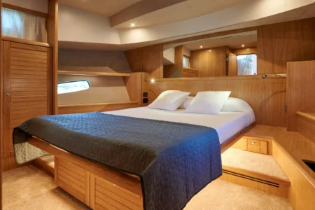 Charter Sasga Menoruquin 54 HT Signature - Navis Marine