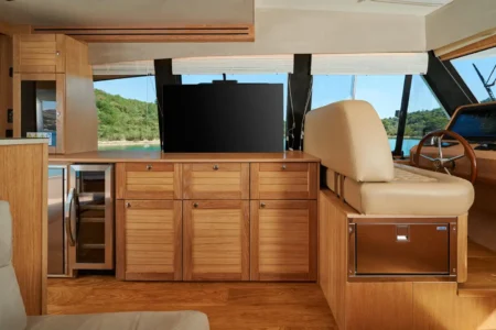 Charter Sasga Menoruquin 54 HT Signature - Navis Marine