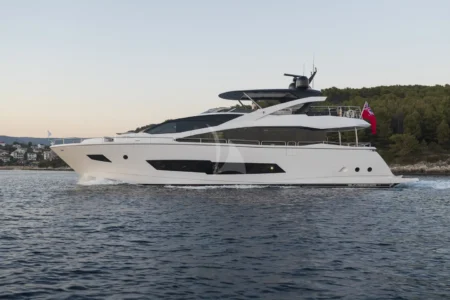 Charter Sunseeker Hunky Dory Of London - Navis Marine