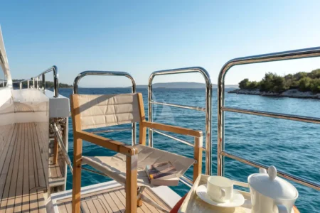 Charter Sunseeker Hunky Dory Of London - Navis Marine