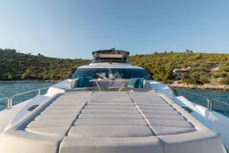 Charter Sunseeker Hunky Dory Of London - Navis Marine