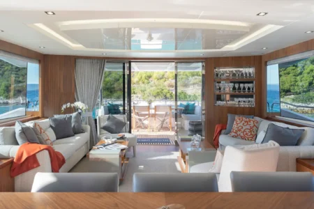 Charter Sunseeker Hunky Dory Of London - Navis Marine