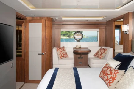 Charter Sunseeker Hunky Dory Of London - Navis Marine