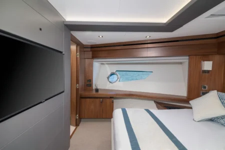 Charter Sunseeker Hunky Dory Of London - Navis Marine