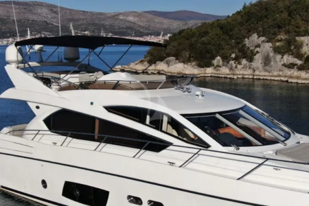 Charter Sunseeker Imolyas - Navis Marine