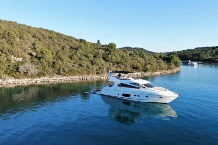 Charter Sunseeker Imolyas - Navis Marine