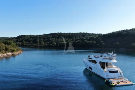 Charter Sunseeker Imolyas - Navis Marine