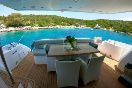 Charter Sunseeker Imolyas - Navis Marine