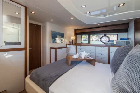 Charter Sunseeker Imolyas - Navis Marine