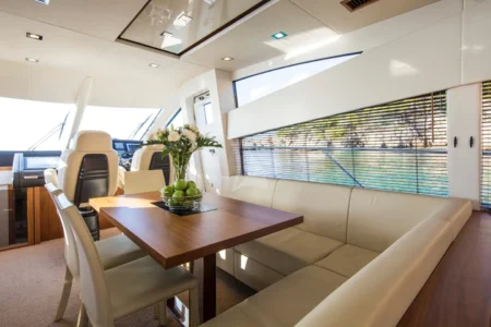 Charter Sunseeker Imolyas - Navis Marine