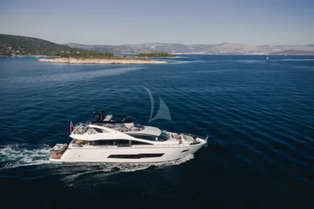 Charter Sunseeker Mowana - Navis Marine