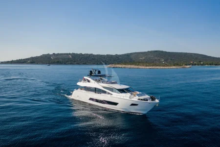 Charter Sunseeker Mowana - Navis Marine
