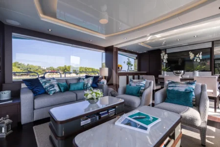 Charter Sunseeker Mowana - Navis Marine