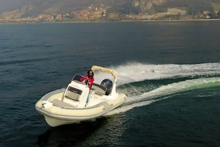 LOMAC Turismo 660 - Navis Marine