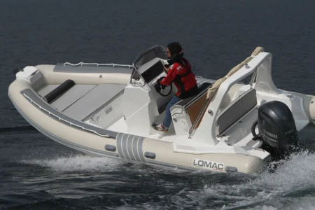 LOMAC Turismo 660 - Navis Marine