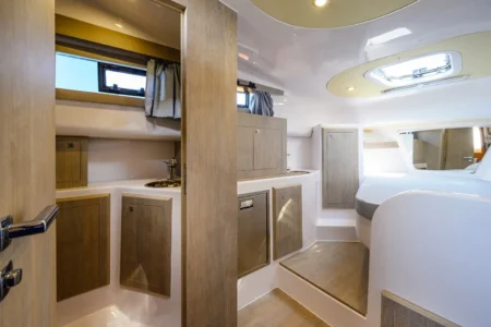 Mimi LIBECCIO 9.0 cabin - Navis Marine