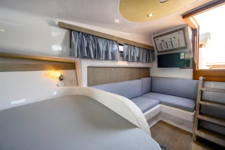 Mimi LIBECCIO 9.0 cabin - Navis Marine