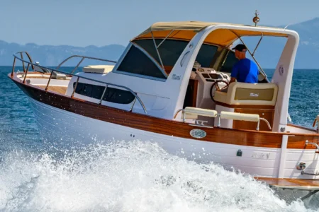 Mimi LIBECCIO 9.5 cabin - Navis Marine