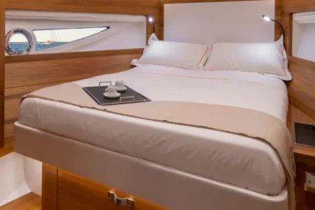 Solaris Power Archives COUPE & LOBSTER 48 LOBSTER - Navis Marine