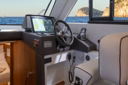 Solaris Power Archives COUPE & LOBSTER 48 LOBSTER - Navis Marine