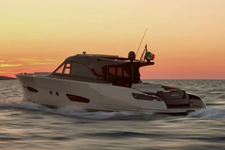 Solaris Power Archives COUPE & LOBSTER 57 LOBSTER - Navis Marine