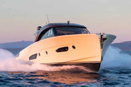 Solaris Power Archives COUPE & LOBSTER 57 LOBSTER - Navis Marine