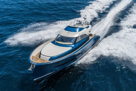 Solaris Power Archives FLYBRIDGE 48 - Navis Marine