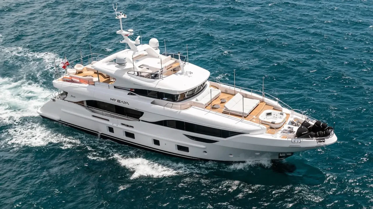 My Baya Benetti Delfino 95