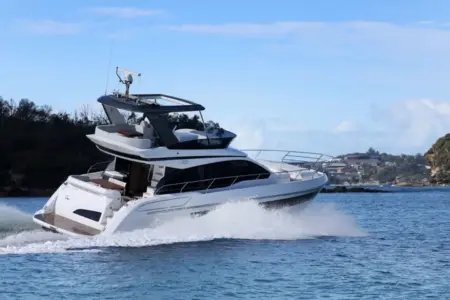Azimut-Fly-53 - Navis Marine