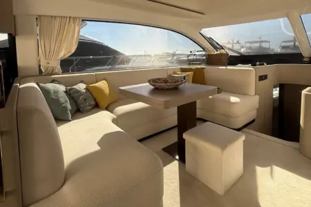 Azimut-Fly-53 - Navis Marine