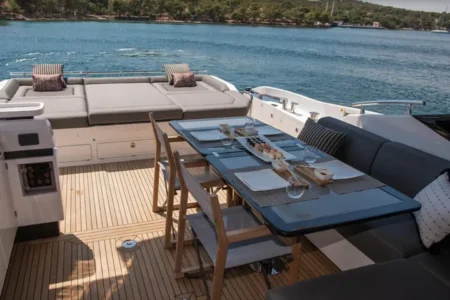 Azimut S7 - Navis Marine