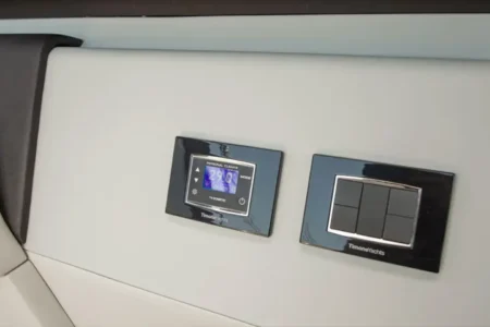 Azimut S7 - Navis Marine