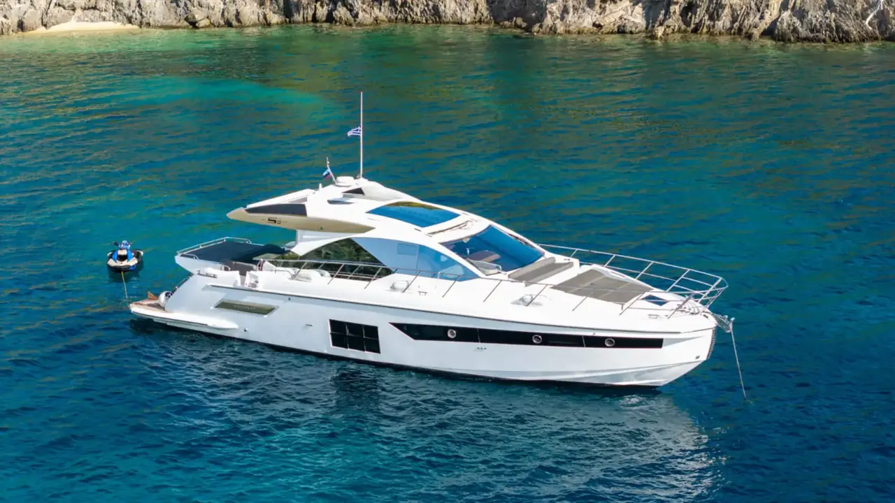 2019 Azimut S6