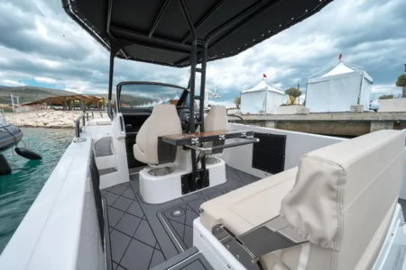 2025 Windy SR28 CC - Navis Marine