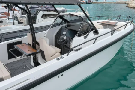 2025 Windy SR28 CC - Navis Marine