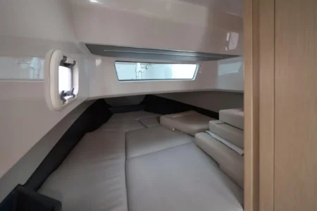 2025 Windy SR28 CC - Navis Marine