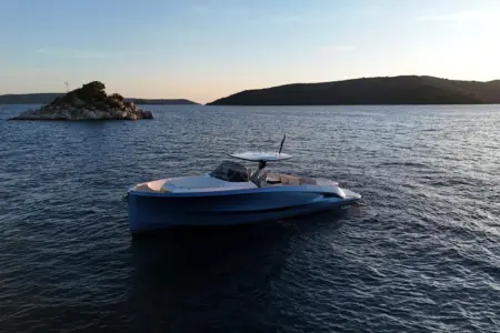 2025 Solaris Power 44 - Navis Marine