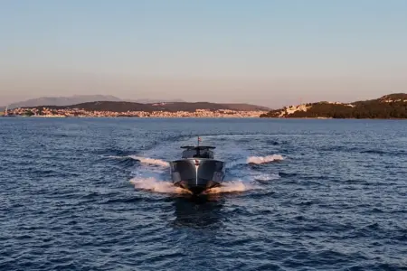 2025 Solaris Power 44 - Navis Marine