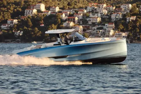 2025 Solaris Power 44 - Navis Marine