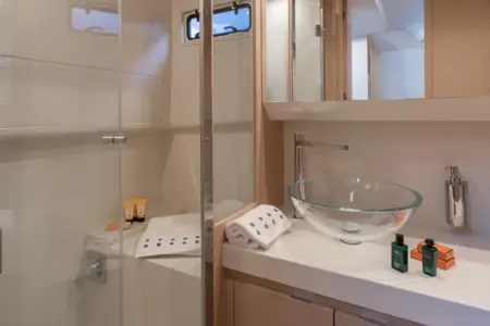2025 Solaris Power 44 - Navis Marine