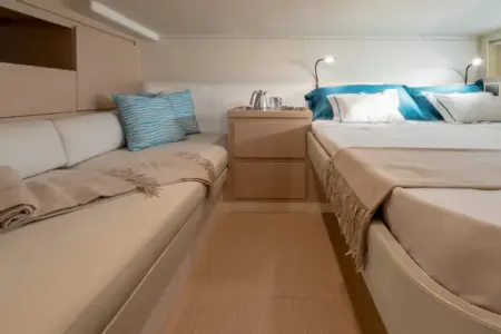 2025 Solaris Power 44 - Navis Marine