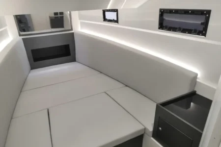 2025 Pirelli 42 - Navis Marine