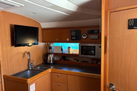 2014 Bavaria Sport 35 HT - Navis Marine