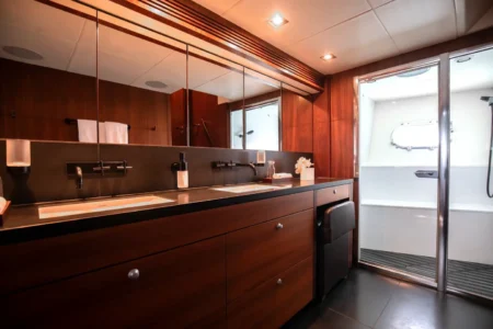 2014 Sunseeker 40M - Navis Marine