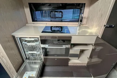 2023 Azimut Atlantis 51 - Navis Marine