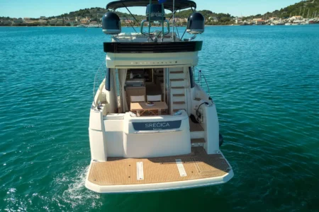 2014 BENETEAU Monte Carlo 5