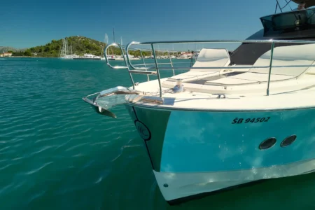 2014 BENETEAU Monte Carlo 5