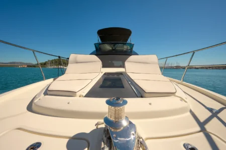 2014 BENETEAU Monte Carlo 5